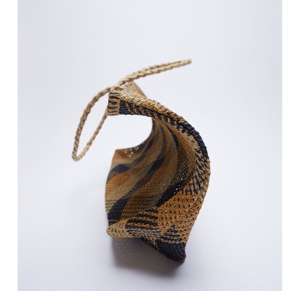 Zara plaid woven tote bag - Picture 9 of 10